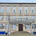 Партийный десант проконтролировал ход капитального ремонта школы и детского сада в Ульяновске