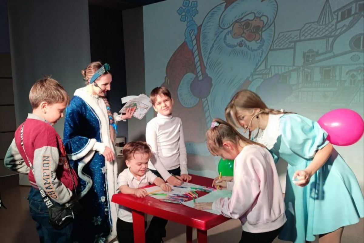 Ребята с ОВЗ побывали в гостях у Деда Мороза