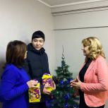 «Единая Россия» поздравила жителей Октябрьского района с наступающим новым годом