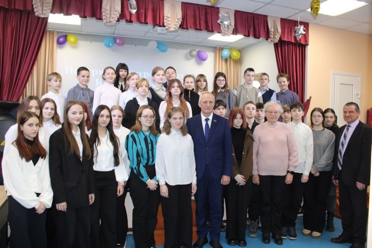 Открытый урок в Мокровской средней школе Куйбышевского района