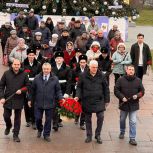 В честь Дня Героев Отечества на западе Москвы прошли патриотические акции и мероприятия