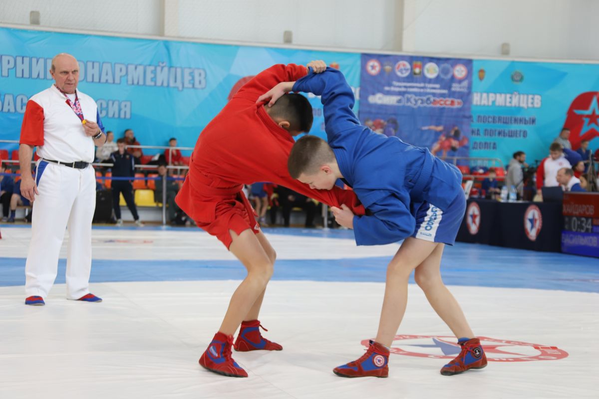 В Кузбассе при поддержке «Единой России» прошли соревнования по самбо