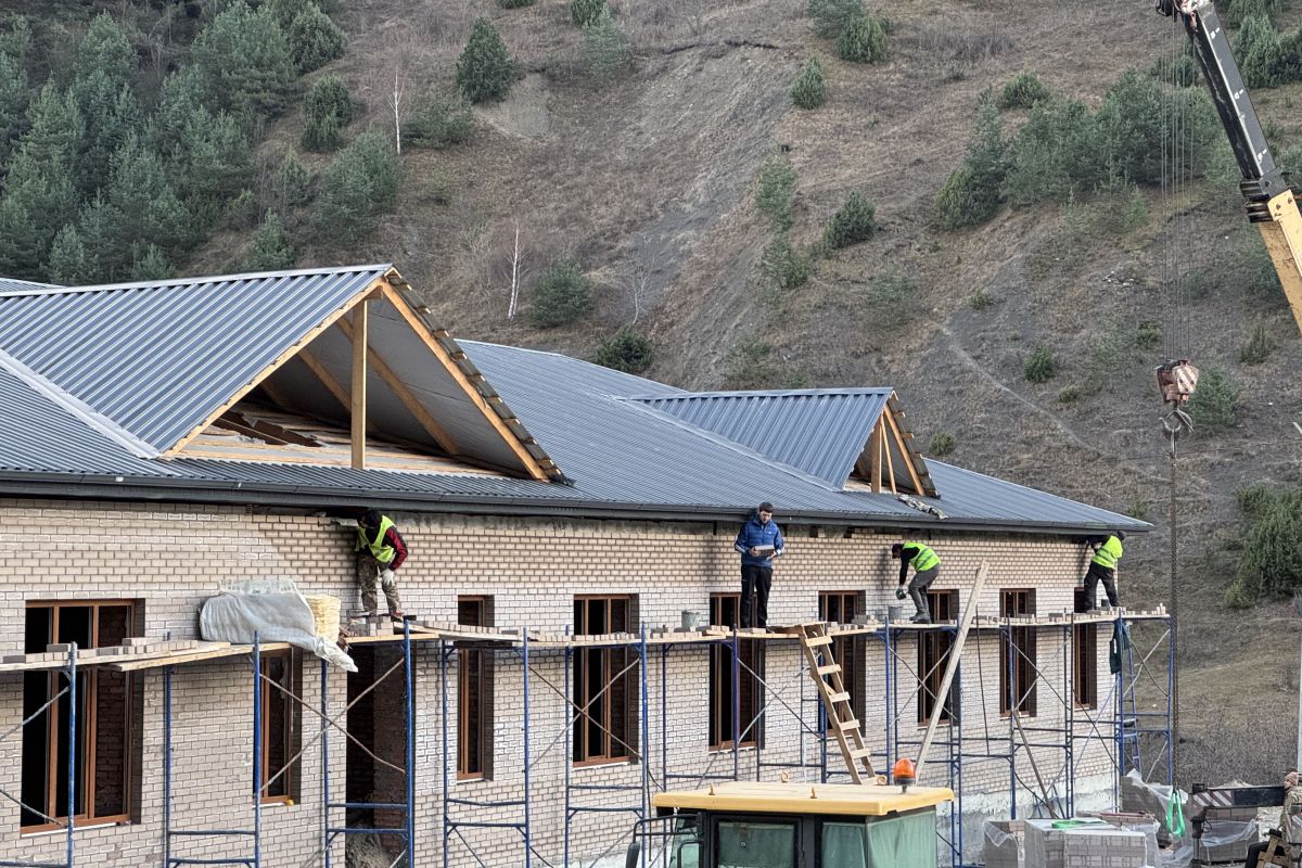 «Единая Россия» продолжает контроль ключевых стройплощадок Народной программы в Чеченской Республике