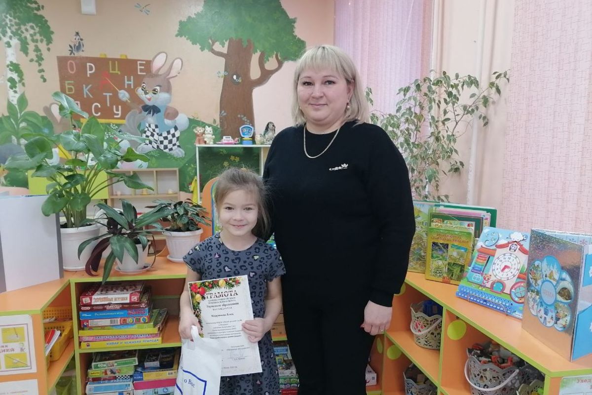 В Уйском округе прошел муниципальный этап конкурса полезных подарков из повторно используемых материалов