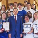 Андрей Артюхов поблагодарил волонтеров Победы за работу