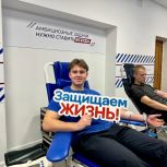 Самарские активисты «Единой России» поддержали Декаду добрых дел донорской акцией