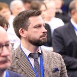 Серебряное волонтёрство, поддержка ветеранов, строительство объектов социального обслуживания: «Единая Россия» провела форум партпроекта «Старшее поколение»