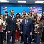 На Ямале волонтерам вручили благодарности от Совета Федерации и ямальского парламента