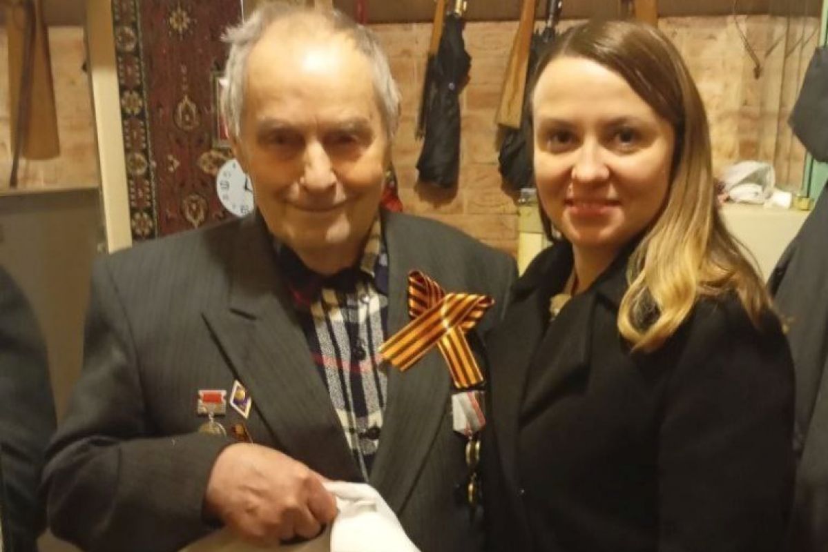 Елена Шмелева поздравила ветеранов