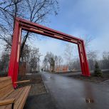 В Красном Луче торжественно открылся обновленный городской парк