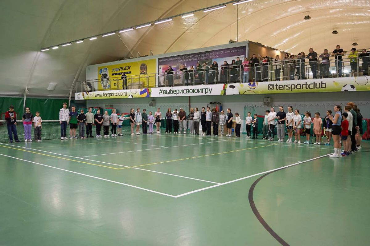 В Магадане при поддержке «Единой России» состоялись чемпионат и первенство области по теннису