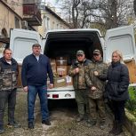 Партийцы Нахимовского местного отделения «Единой России» передали гуманитарную помощь нашим защитникам