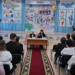 Наталья Западнова встретилась с педагогическим коллективом гимназии №2 Нижневартовска