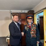 В ЛНР стартовала акция «С Новым годом, ветеран!»