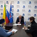 Рустам Агишев провел прием граждан и поддержал акцию «Коробка храбрости»