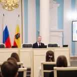 Аркадий Фомин: Паспорт не только удостоверяет личность, но и подтверждает высокое звание гражданина России