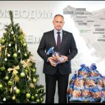 Депутат «Единой России»  Федор Тощев  приобрел новогодние подарки для детей участников СВО.