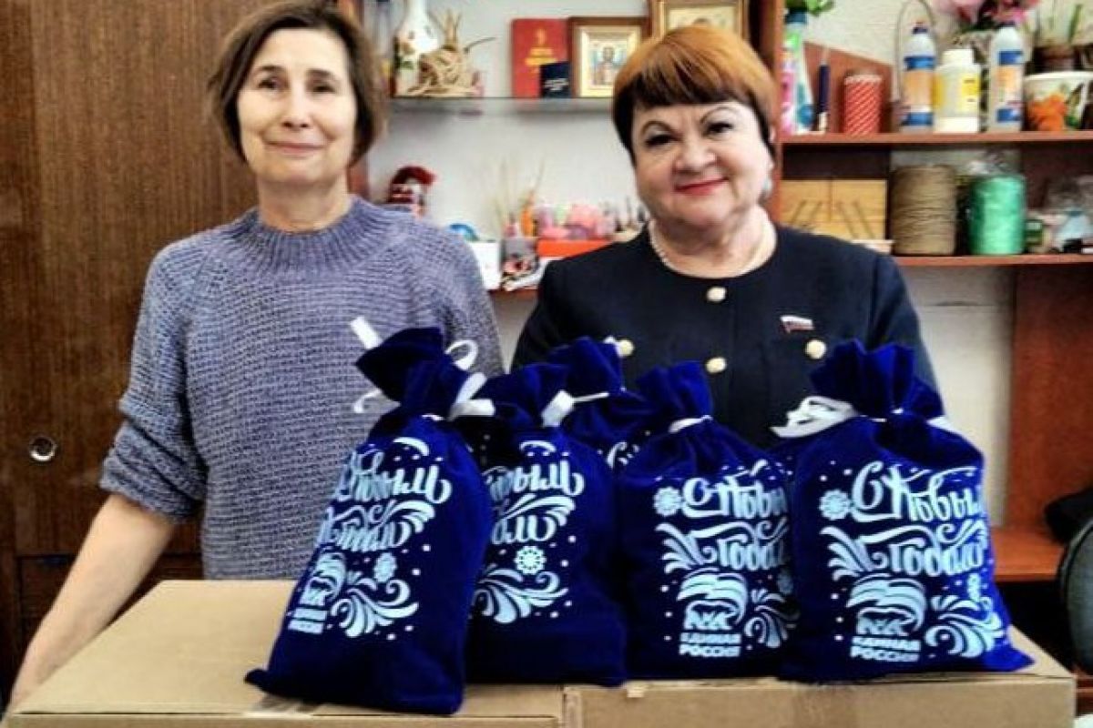 Галина Алёшина поздравила детей с ограниченными возможностями: подарки от «Единой России» для «Открытых Сердец»