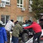Автомобили, генераторы и подарки: «Единая Россия» направила помощь бойцам в зону СВО в преддверии Нового года