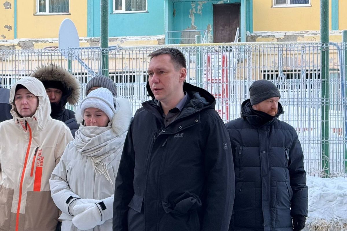 В Анадыре состоялась торжественная церемония открытия мемориальных табличек в память о героях СВО