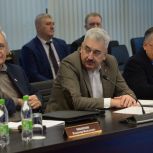 Леонид Черкесов: Практико-ориентированные идеи молодежи - это ценный ресурс для развития законодательства и общественной жизни регионов