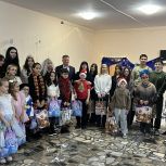 «Единая Россия» дарит новогоднее настроение детям ЛНР и Ставрополья