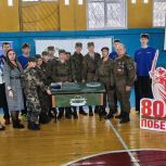В Каменском педагогическом колледже установили Парту Героя в честь своего выпускника