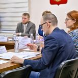 Вопросы северного завоза обсудили в окружной Думе