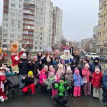 Во дворах Ярославля стартовали традиционные новогодние праздники