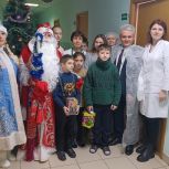 Новогоднее волшебство пришло в детское отделение Мглинской больницы