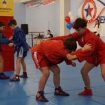 При поддержке «Единой России» в Бузулуке Оренбургской области открыли новый зал для занятий самбо