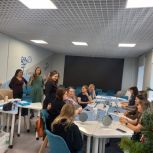 В Рязани по инициативе «Единой России» состоялась встреча для мам «День матери: минутка для красоты»