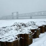 На строительной площадке кампуса «Арктическая звезда» в Архангельске ведутся работы по берегоукреплению