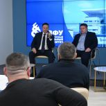 Сенатор РФ Александр Ролик встретился с участниками программ «Герои Приморья» и «Герои Чукотки»