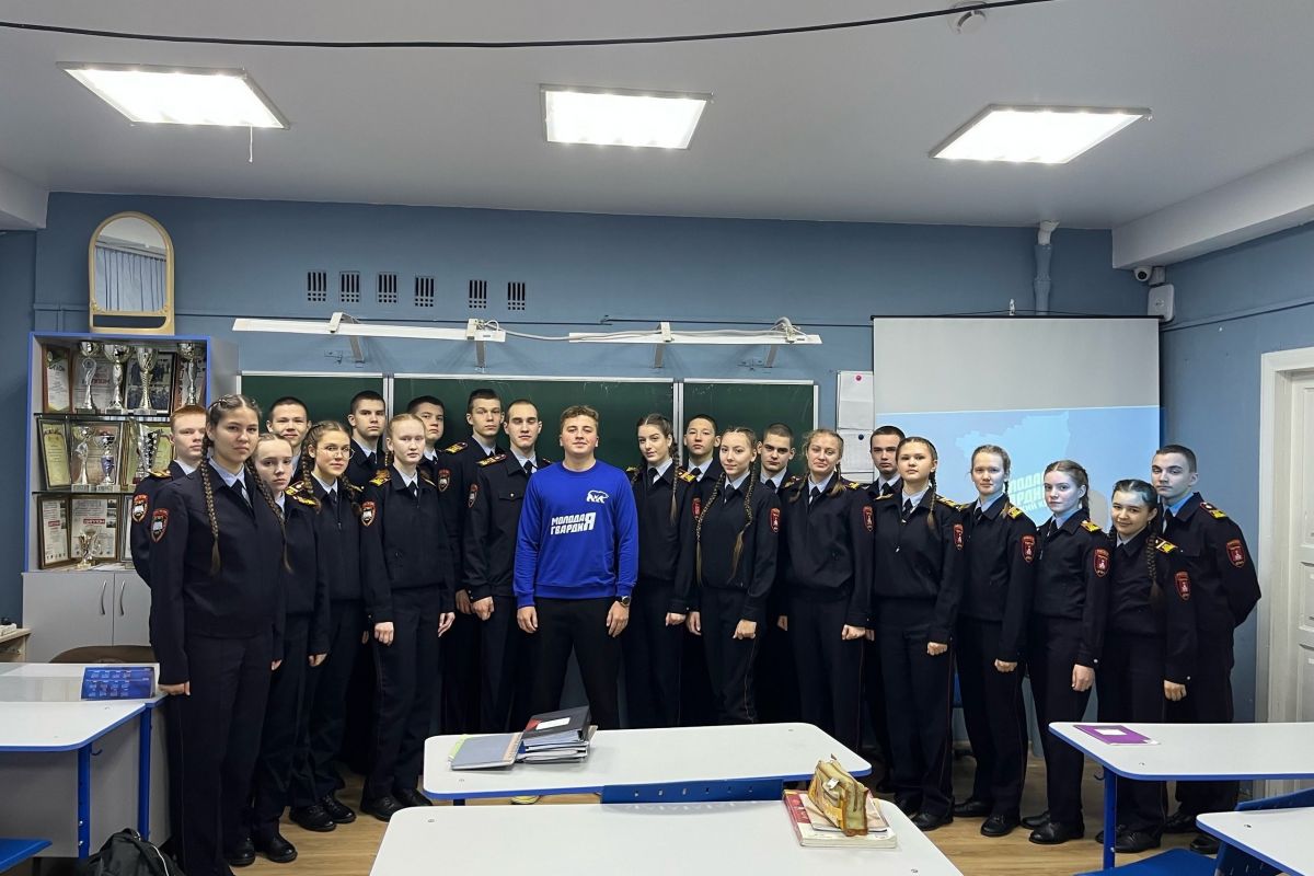 «Молодая Гвардия Единой России» почтила память Неизвестного Солдата уроками мужества