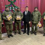 «Единая Россия» поздравила участников СВО с новогодними праздниками