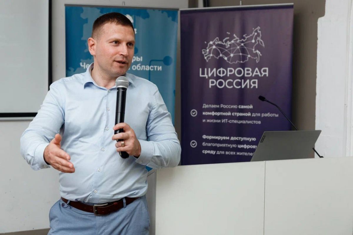 Региональный координатор федерального партпроекта «Единой России» «Цифровая Россия» Ярослав Голуб поздравил партию с днем рождения