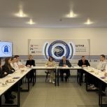 Алексей Анохин провел встречу с волонтерами Костромского автотранспортного колледжа