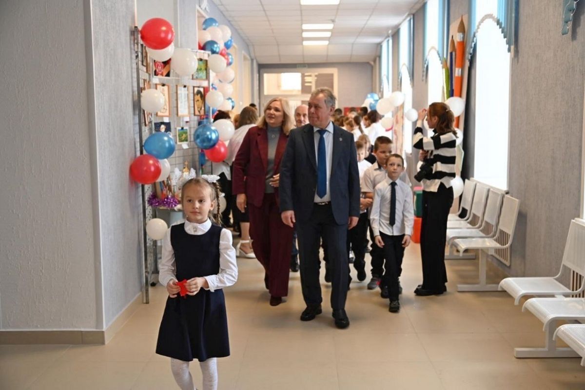 В поселке Краснознаменский Курьинского района после капитального ремонта открылась средняя школа