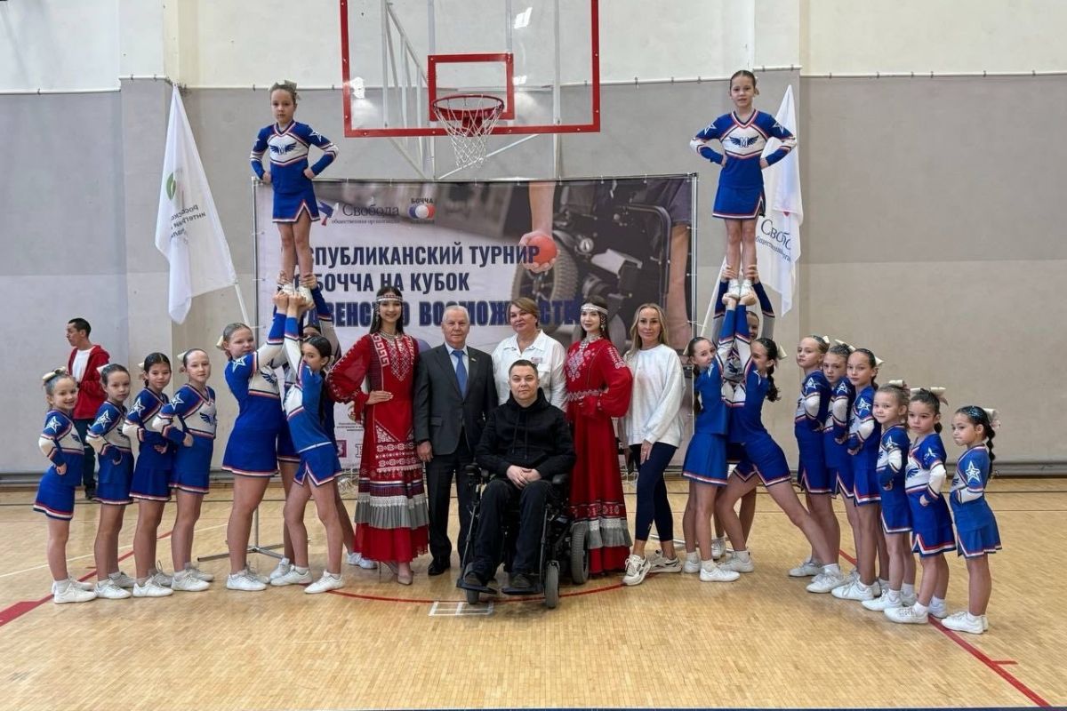 В 5-й гимназии Чебоксар прошел турнир по бочча (паралимпийскому виду спорта)