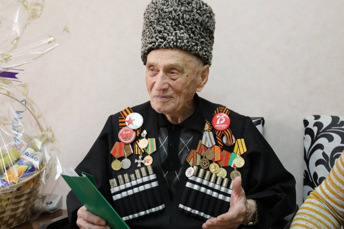 Канти абдурахманов герой советского союза. Биография ингушского героя. Костоев ширвани устарханович. Татархан кубанов. Ингуши герои советского союза.