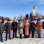Члены партии приняли участие в мероприятиях в честь освобождения Солнцевского района