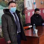 Депутат Госдумы Олег Быков обсудил ситуацию с водоснабжением в селе Краснояры