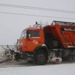 Более 80 единиц спецтехники и почти 300 человек очищают Брянск от последствий снегопада