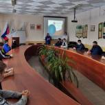 Тарские единороссы повышают правовую культуру молодежи