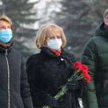 Председатель Законодательного Собрания Людмила Бабушкина приняла участие в акции «Единой России» «Защитим память героев»