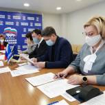 В Ноябрьске единороссы провели заседание местного политсовета