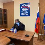 Владимир Мищенко помог жителям Александровска решить медицинские проблемы