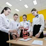 Денис Паслер: «Мы прикладываем максимум усилий, чтобы все оренбургские школы стали такими, как новая деминская школа»