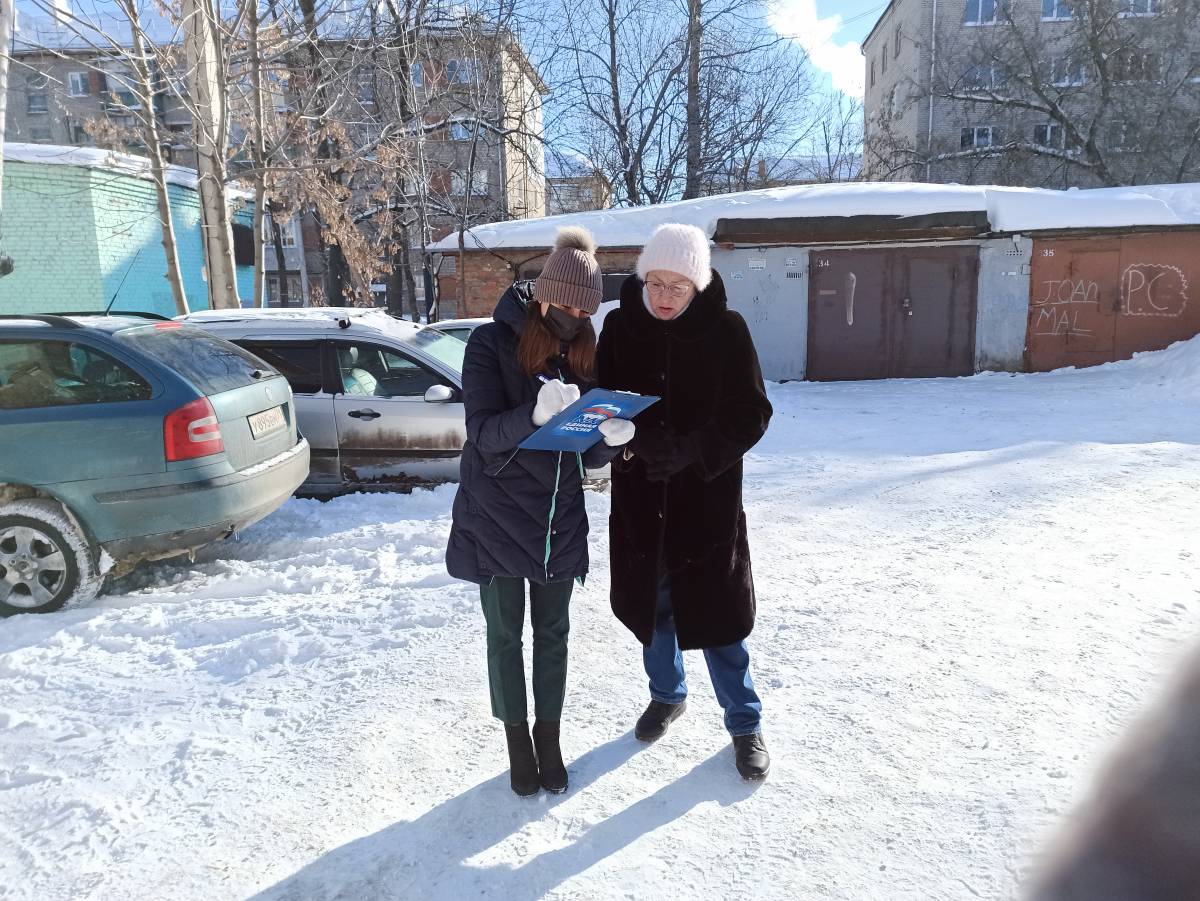 В Туле прошел мониторинг уборки снега и наледи с крыш домов и прилегающих  территорий